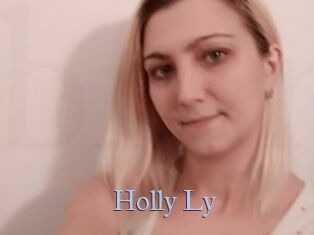 Holly_Ly