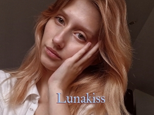 Lunakiss