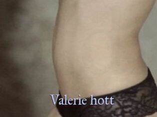 Valerie_hott